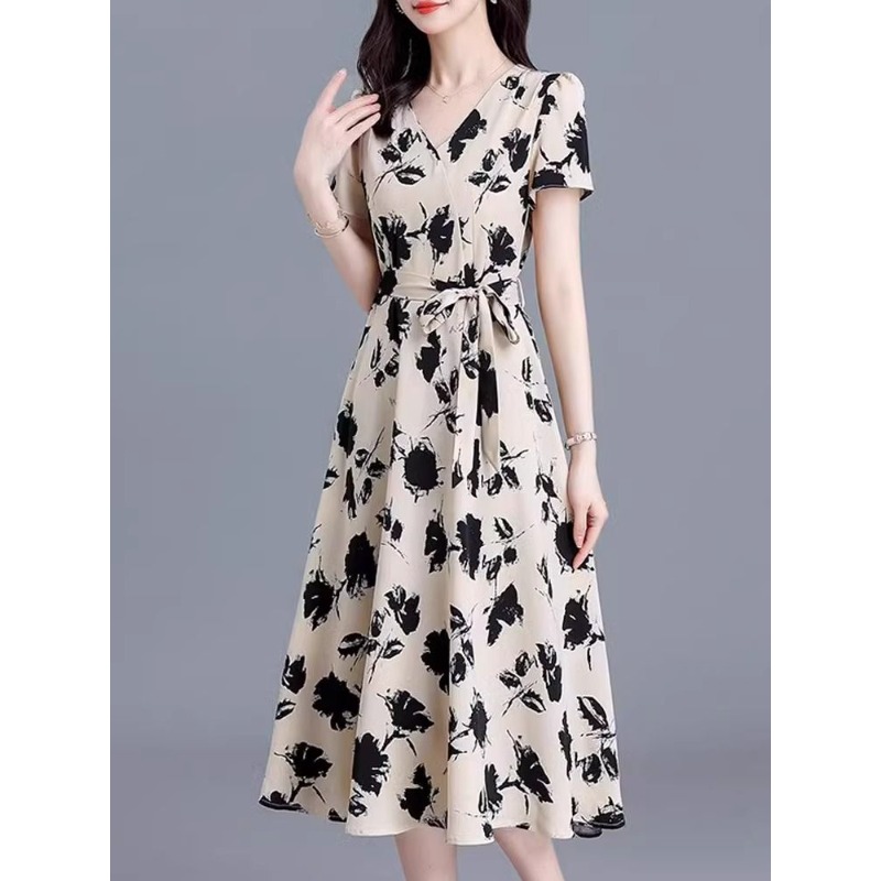Women Formal Wear Belt - Elegant V-neck Short Sleeve Floral Print
