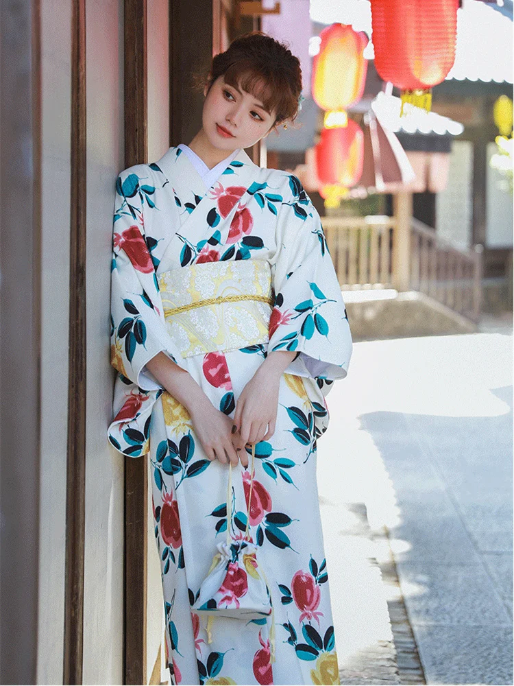 Women's Japanese Kimono Retro  - Japanese Women Formal Wear reseña y precio