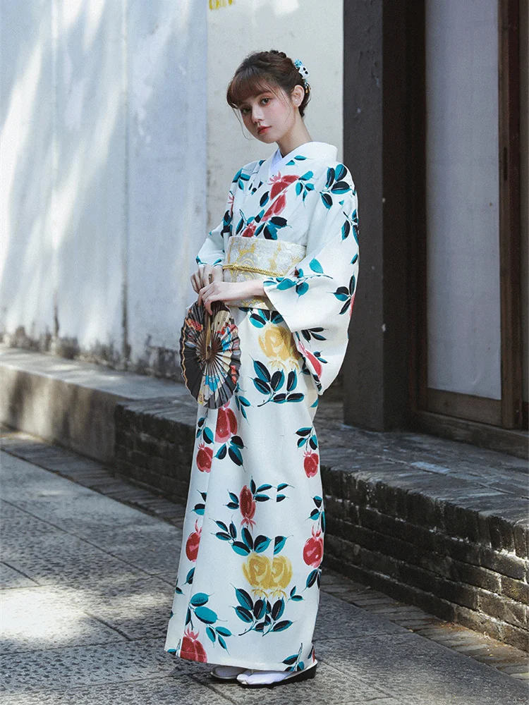 Women's Japanese Kimono Retro  - Japanese Women Formal Wear reseña y precio